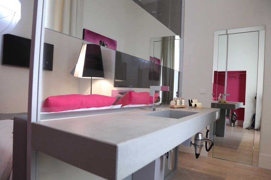 Ace Rooms Luxury B&Bレッジョ・ディ・カラブリア 部屋 写真